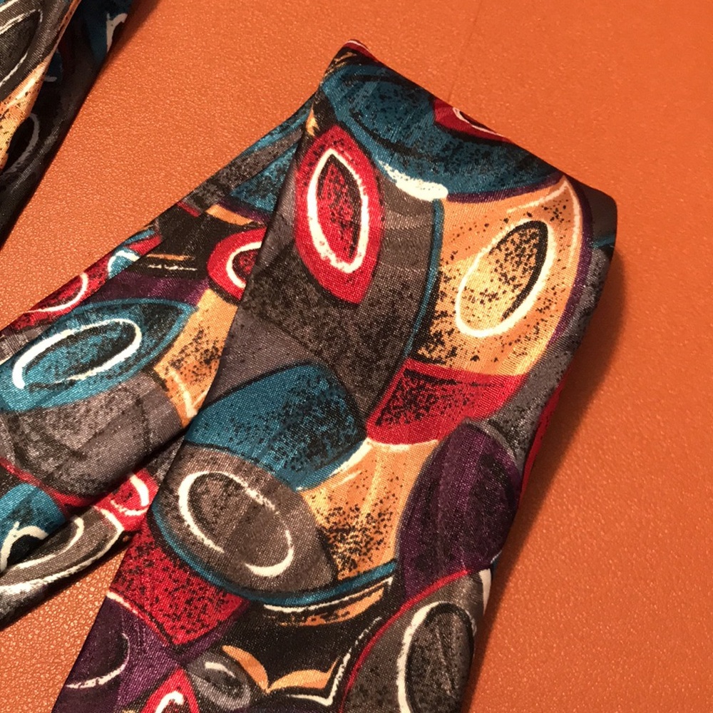 Stylish Multicolor Tie - Picture 7 of 9